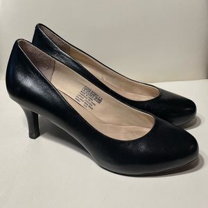 Rockport Black Heels size 8